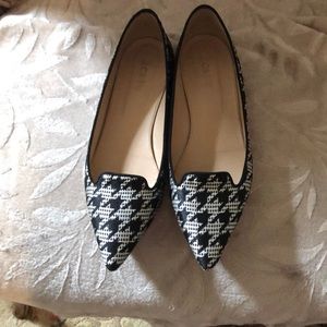 8-1/2 Flats - J Crew Houndstooth pattern
